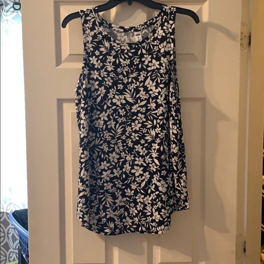 Black flower Luxe swing top